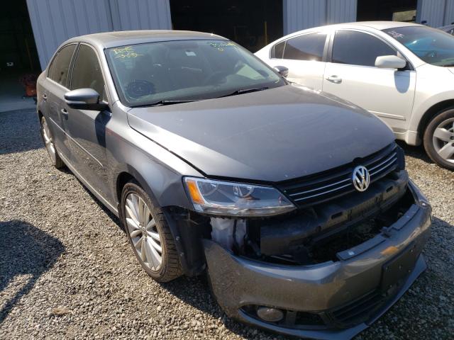 VOLKSWAGEN NULL 2014 3vwll7aj6em378801