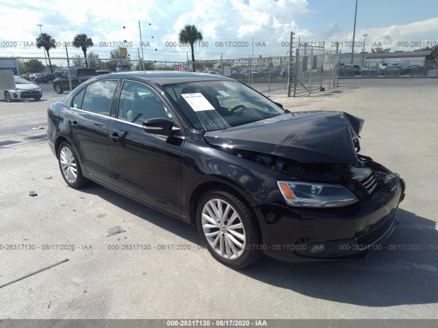 VOLKSWAGEN NULL 2014 3vwll7aj6em427771