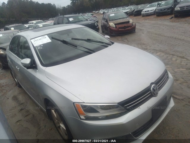 VOLKSWAGEN NULL 2012 3vwll7aj7cm404545