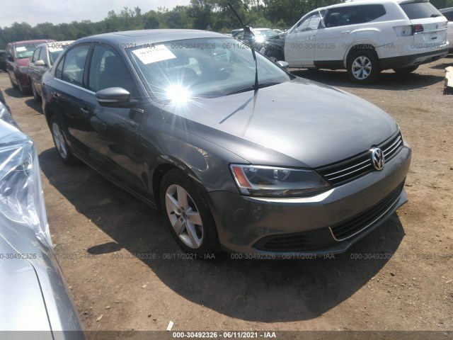 VOLKSWAGEN NULL 2014 3vwll7aj7em393789