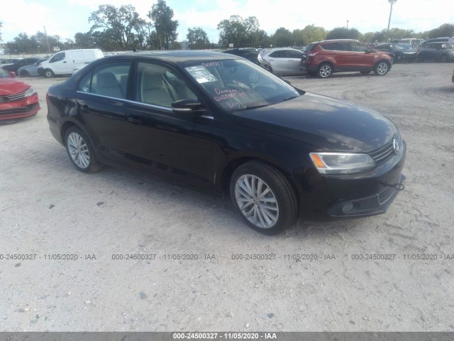 VOLKSWAGEN NULL 2014 3vwll7aj7em437502