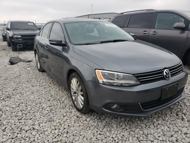 VOLKSWAGEN NULL 2014 3vwll7aj8em378959