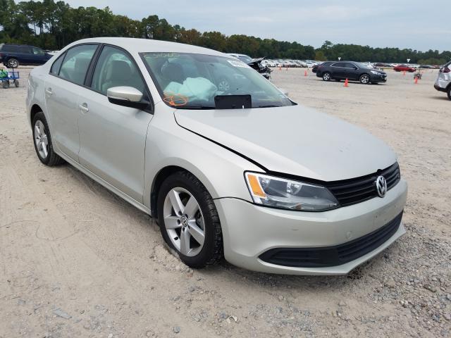 VOLKSWAGEN NULL 2011 3vwll7aj9bm079833