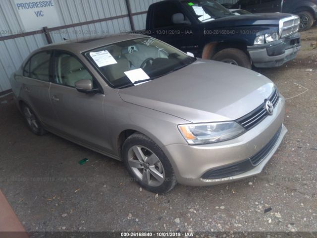 VOLKSWAGEN JETTA SEDAN 2014 3vwll7aj9em206701