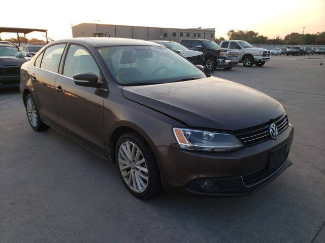 VOLKSWAGEN NULL 2014 3vwll7aj9em438070