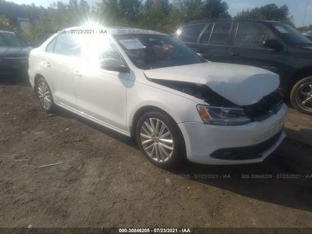 VOLKSWAGEN NULL 2013 3vwll7ajxdm202669