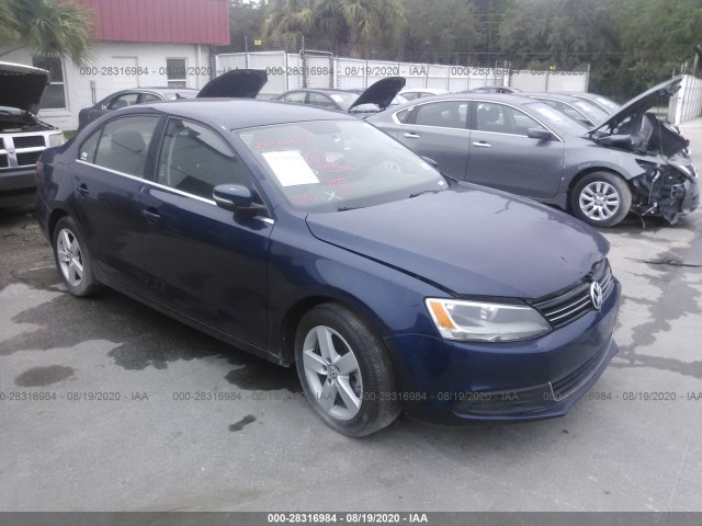 VOLKSWAGEN NULL 2014 3vwll7ajxem350452