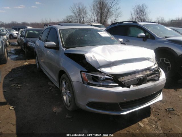 VOLKSWAGEN JETTA SEDAN 2014 3vwll7ajxem352377