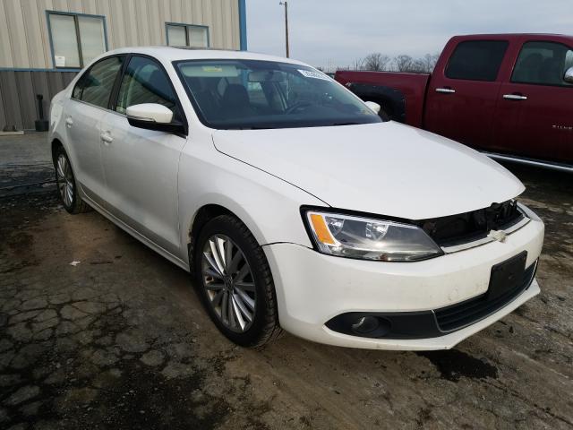 VOLKSWAGEN NULL 2013 3vwlp7aj1dm400237