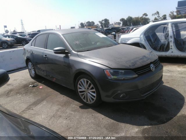 VOLKSWAGEN NULL 2012 3vwlp7aj5cm322401