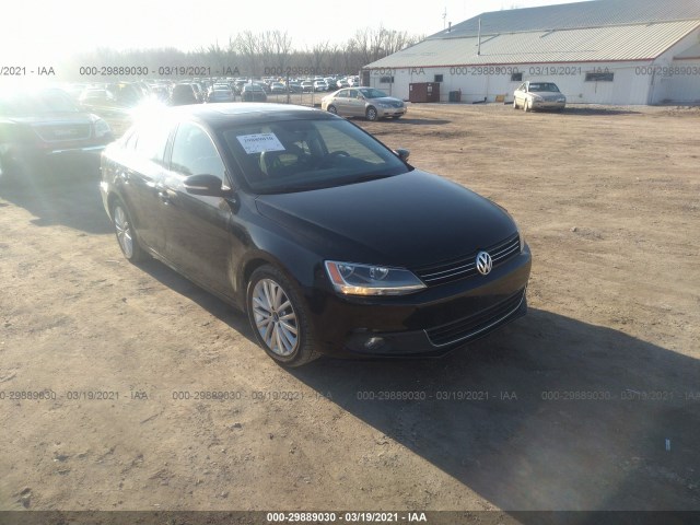 VOLKSWAGEN NULL 2012 3vwlp7aj5cm322463