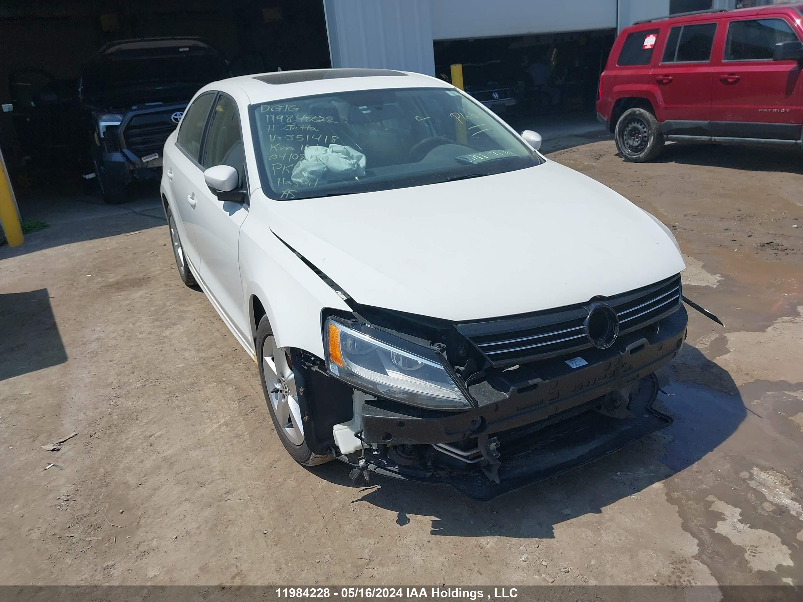 VOLKSWAGEN JETTA 2011 3vwlx7aj4bm351418