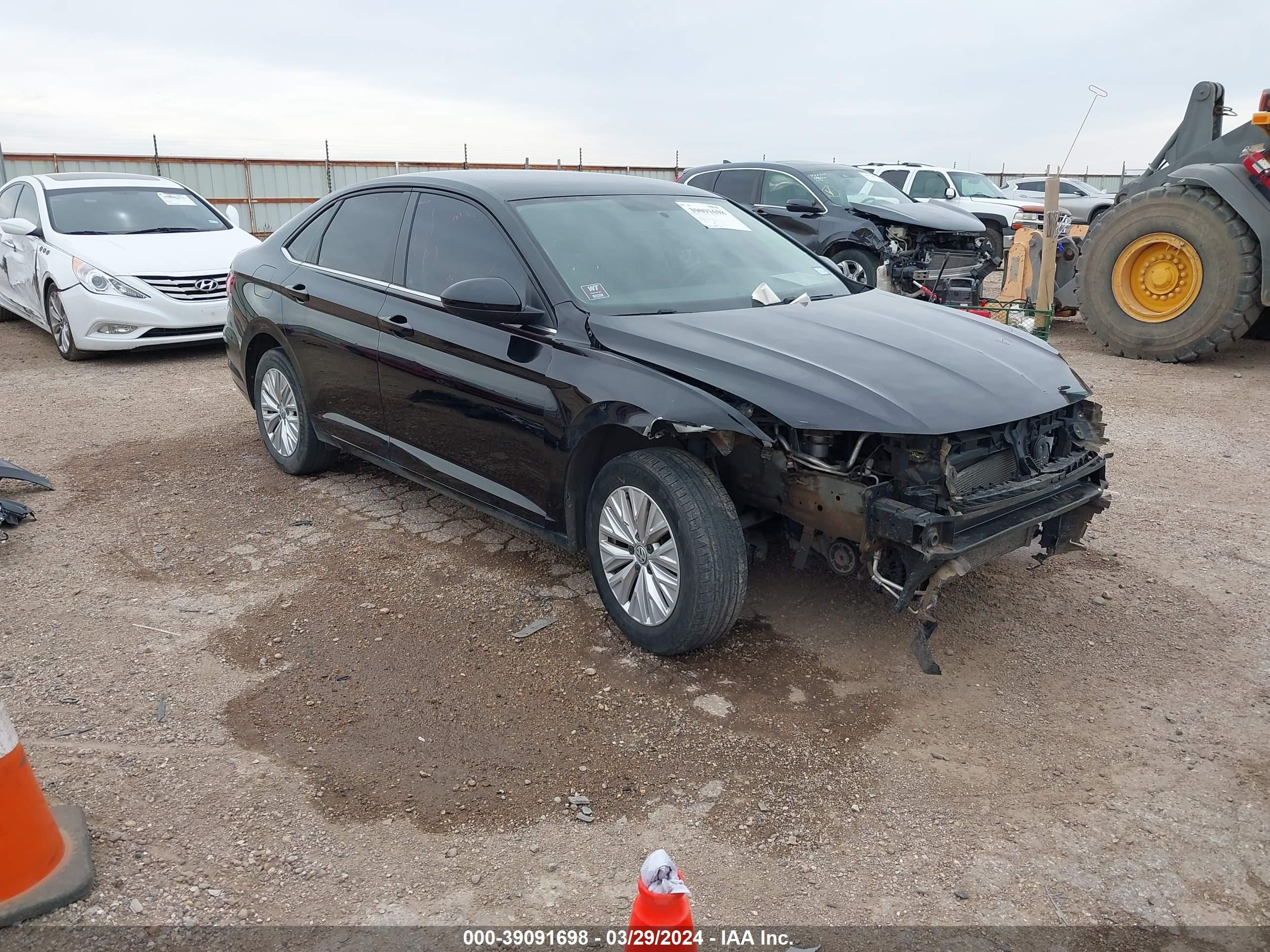 VOLKSWAGEN JETTA 2019 3vwn57bu1km005544