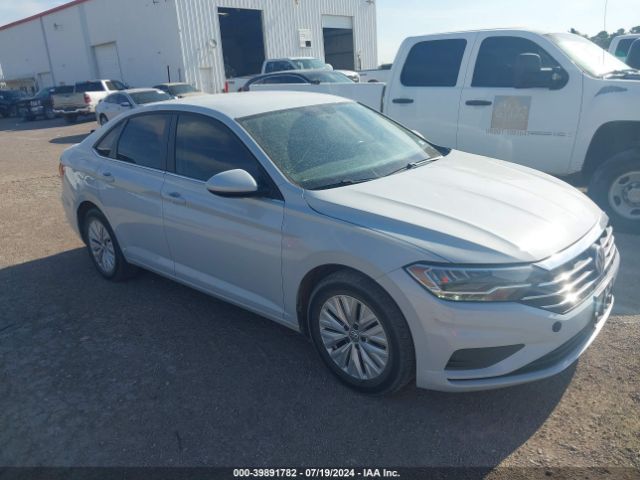 VOLKSWAGEN JETTA 2019 3vwn57bu4km117870