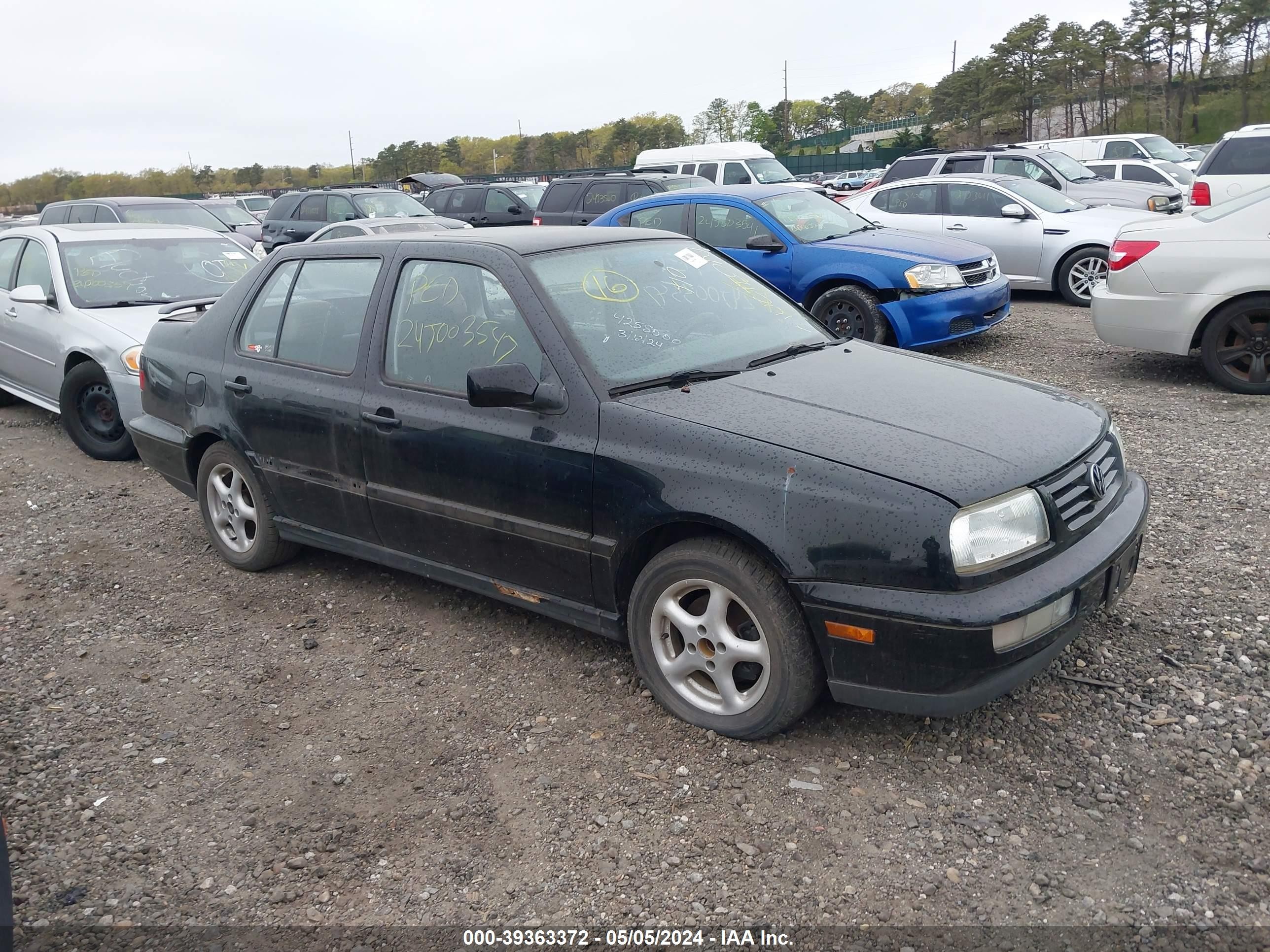 VOLKSWAGEN JETTA 1999 3vwpb81h7xm215732