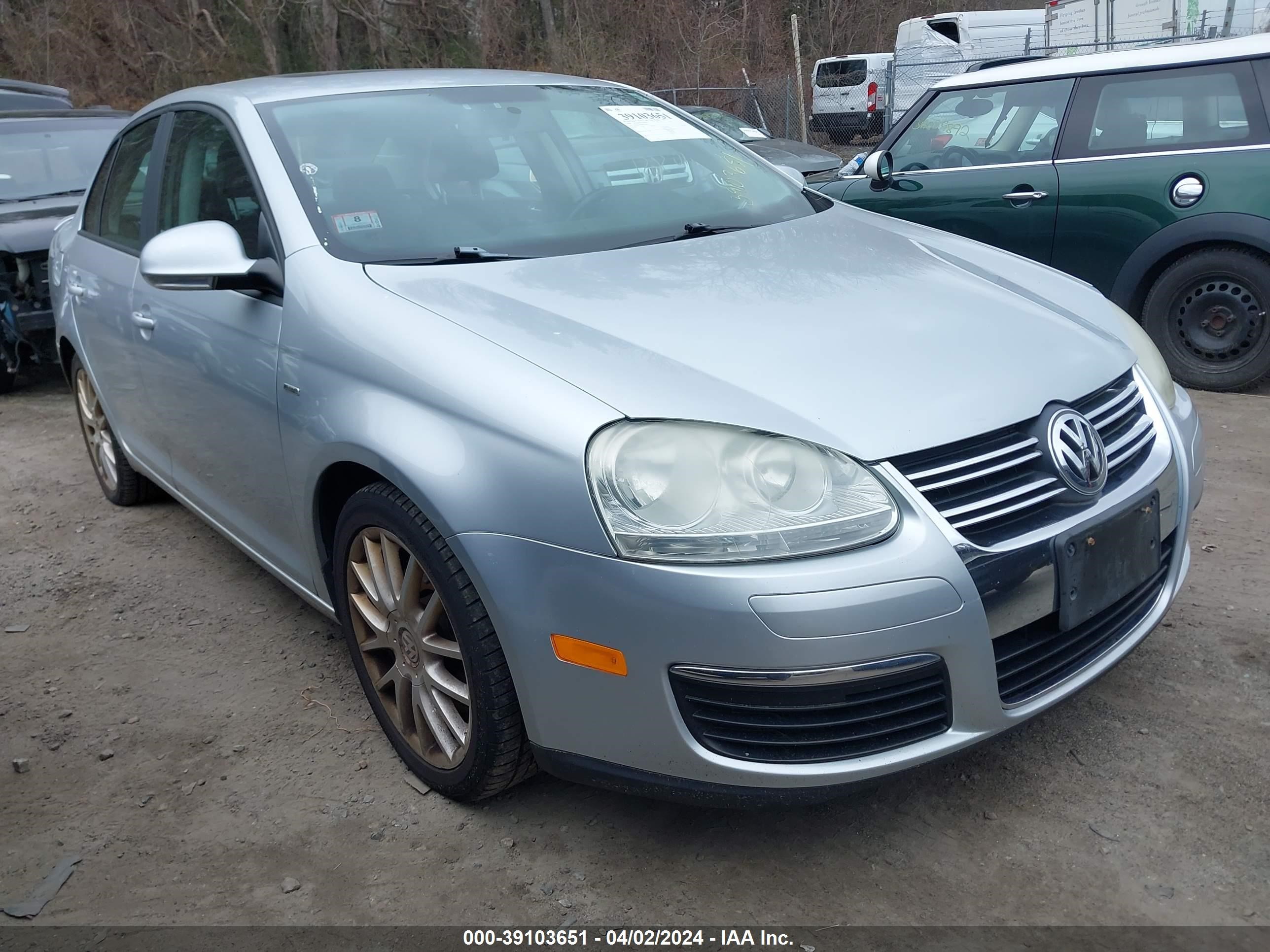 VOLKSWAGEN JETTA 2008 3vwra71k28m174638