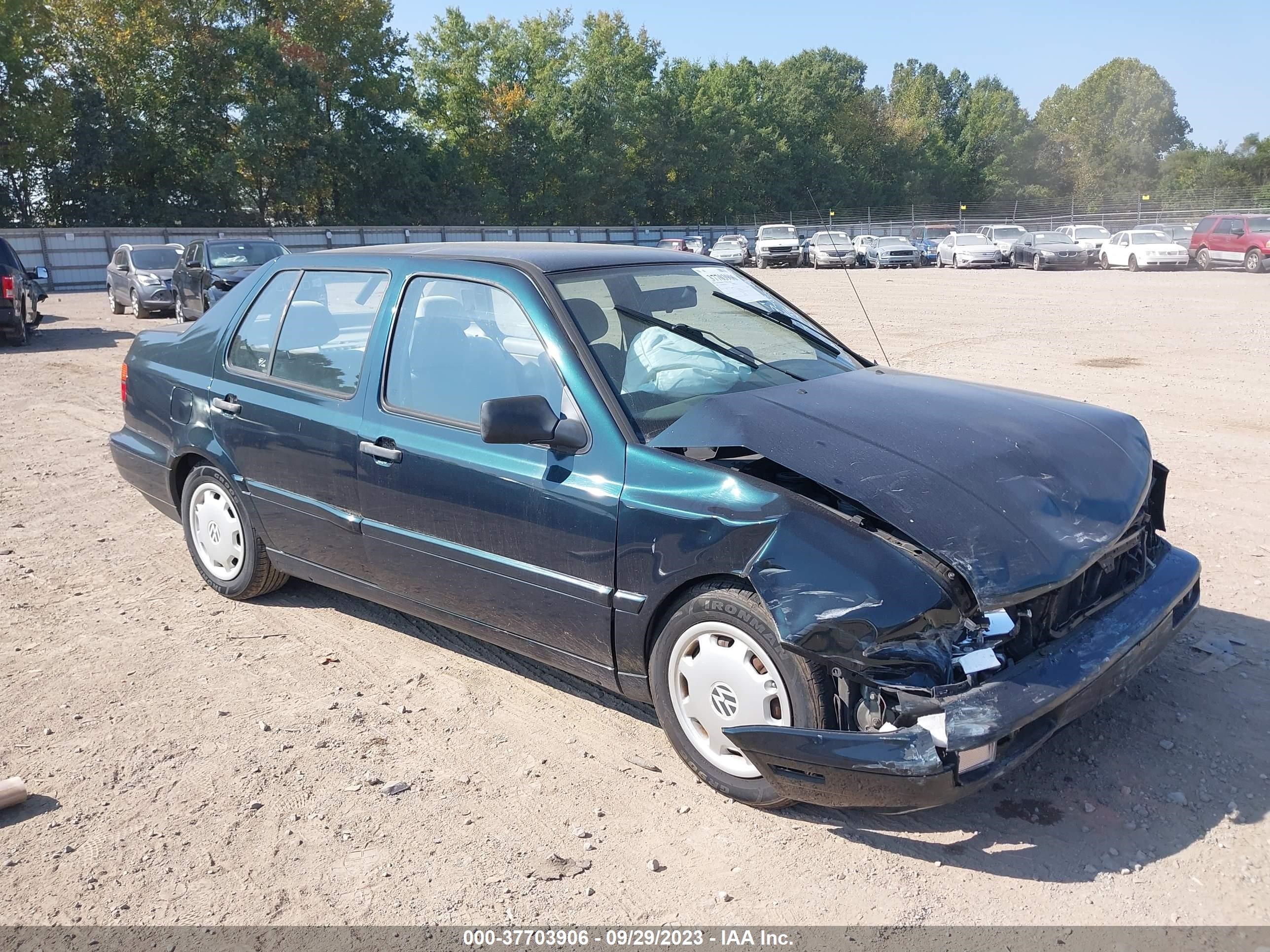 VOLKSWAGEN JETTA 1998 3vwrf81h9wm209572