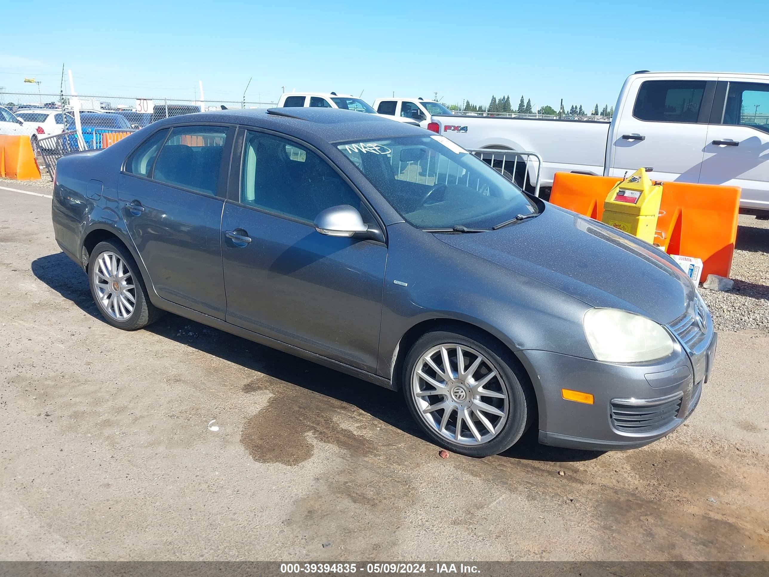 VOLKSWAGEN JETTA 2008 3vwrj71kx8m153505