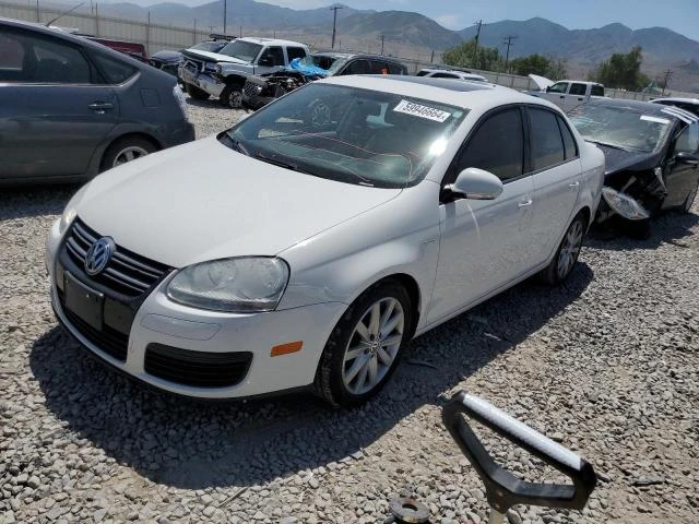 VOLKSWAGEN JETTA WOLF 2010 3vwrj7aj4am018064