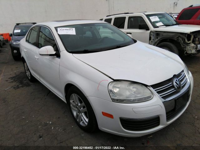 VOLKSWAGEN JETTA SEDAN 2010 3vwrl7aj2am011074