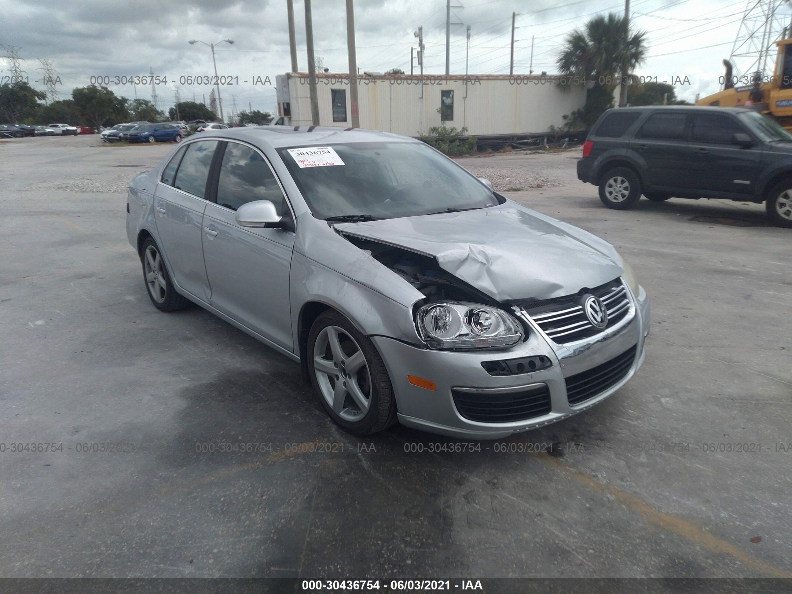 VOLKSWAGEN JETTA 2008 3vwrm71k18m102305