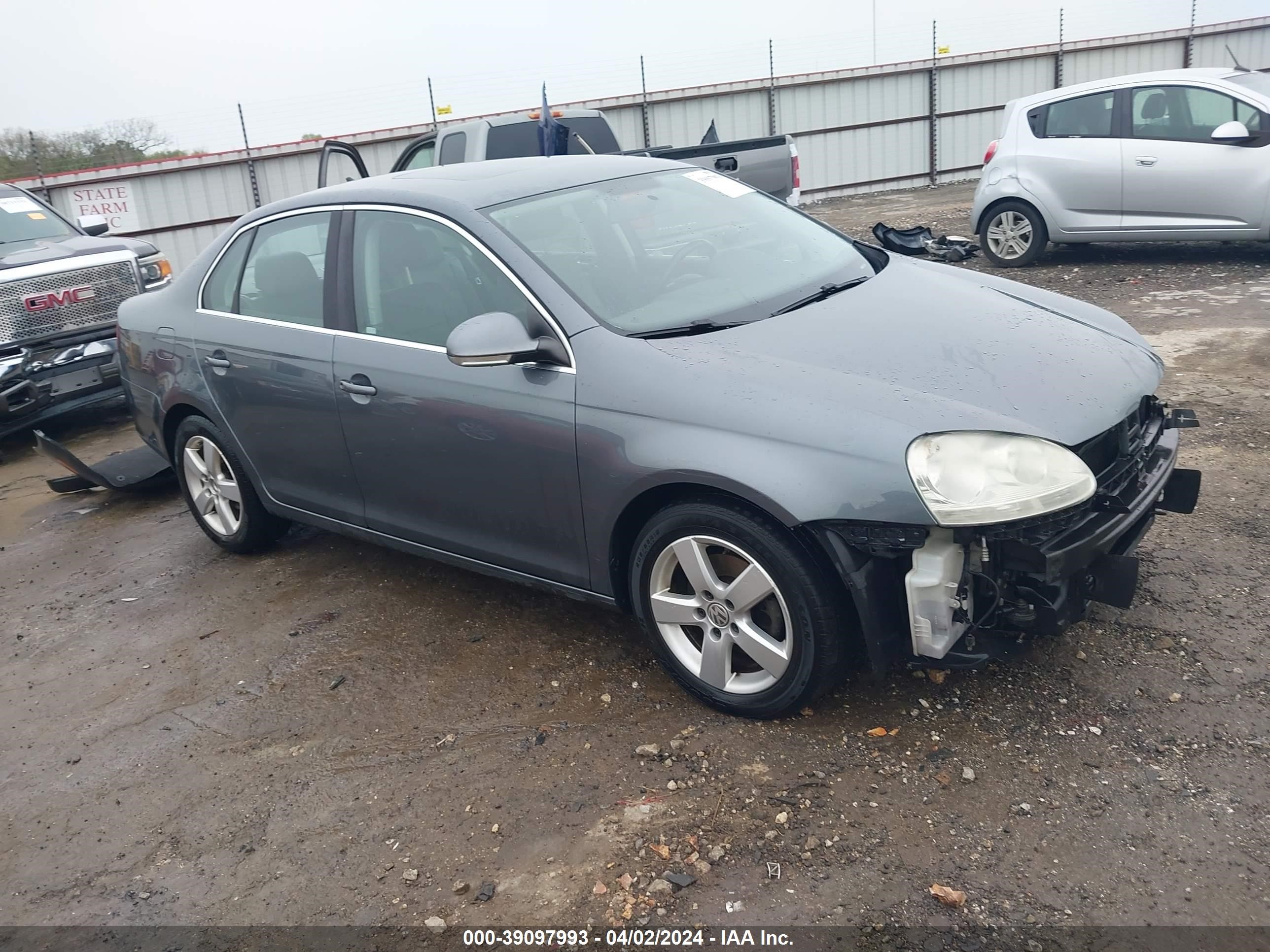 VOLKSWAGEN JETTA 2008 3vwrm71k28m053924