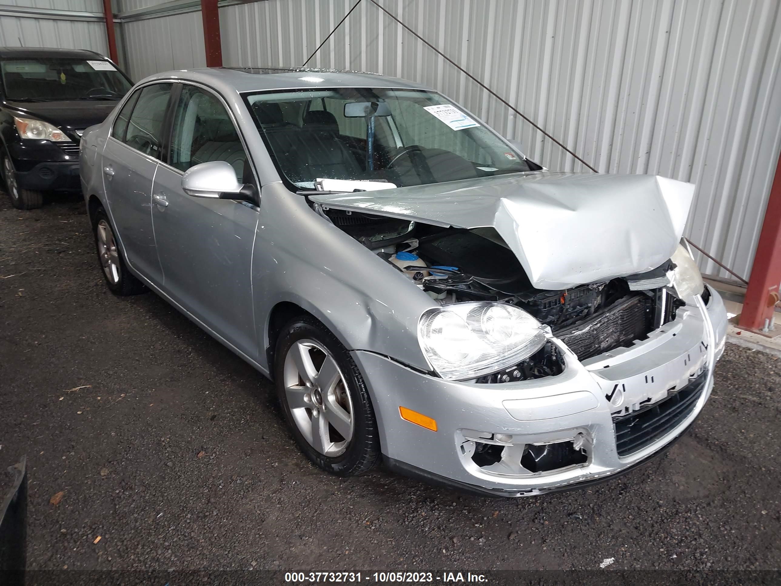 VOLKSWAGEN JETTA 2008 3vwrm71k28m135474