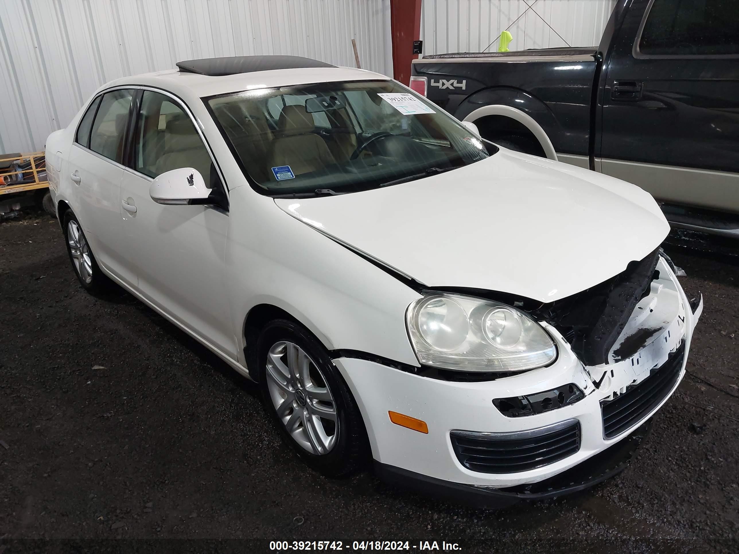 VOLKSWAGEN JETTA 2008 3vwrm71k38m115587