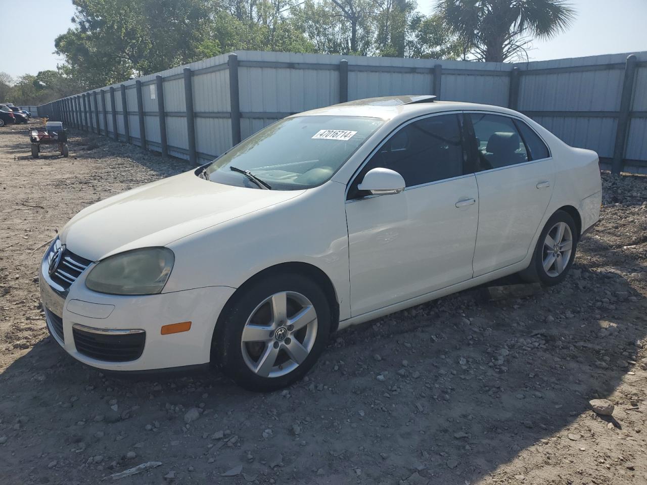 VOLKSWAGEN JETTA 2008 3vwrm71k58m105112