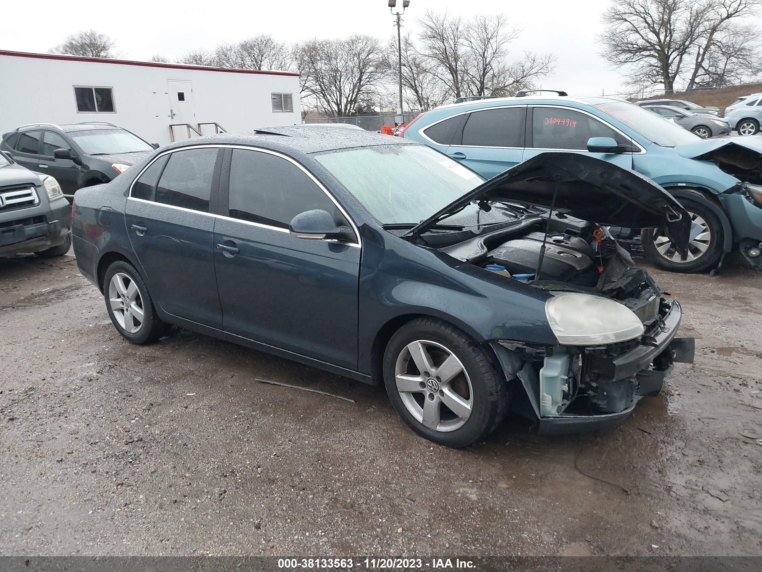 VOLKSWAGEN JETTA 2008 3vwrm71k98m003795