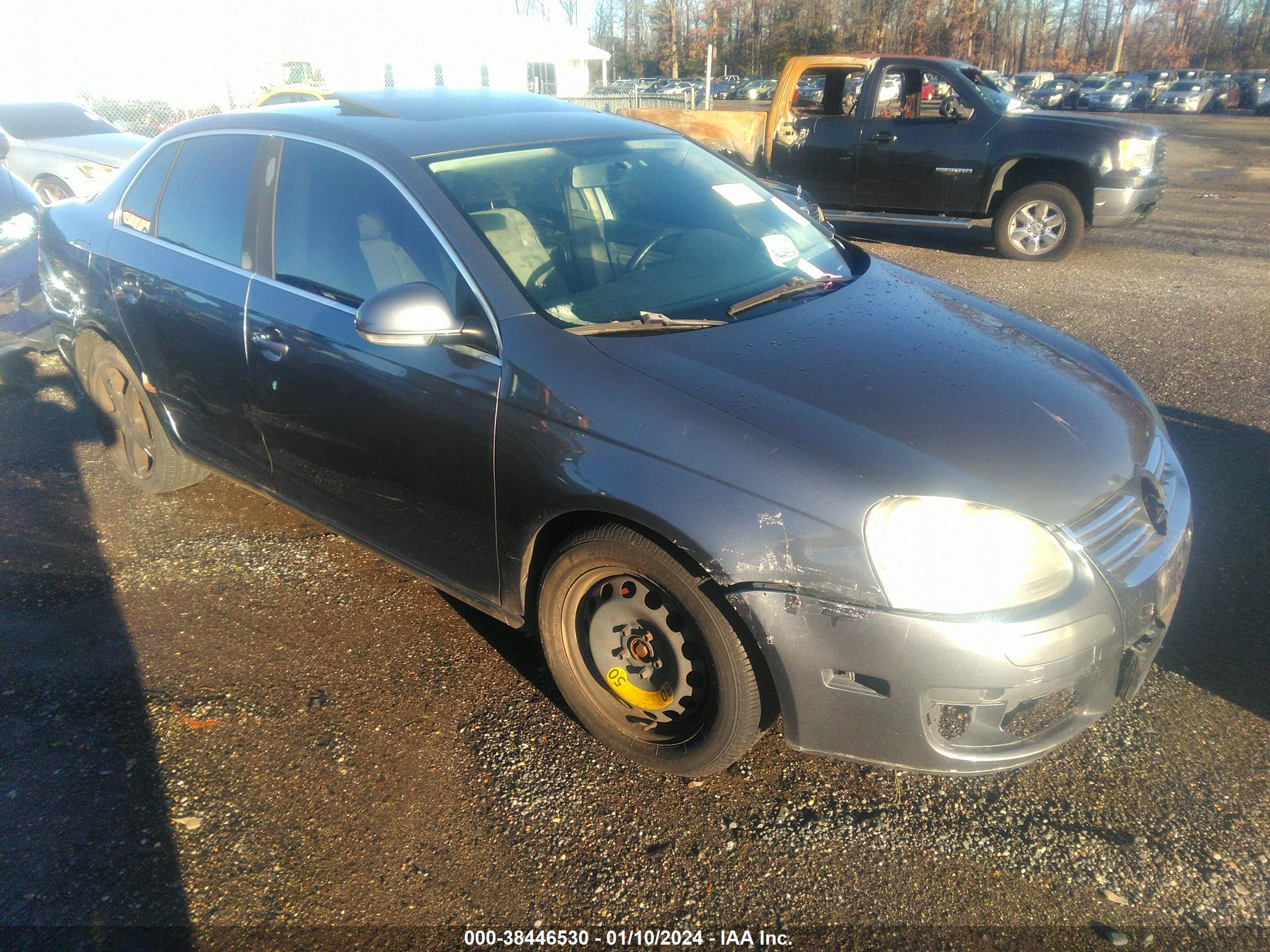 VOLKSWAGEN JETTA 2008 3vwrm81k08m067908