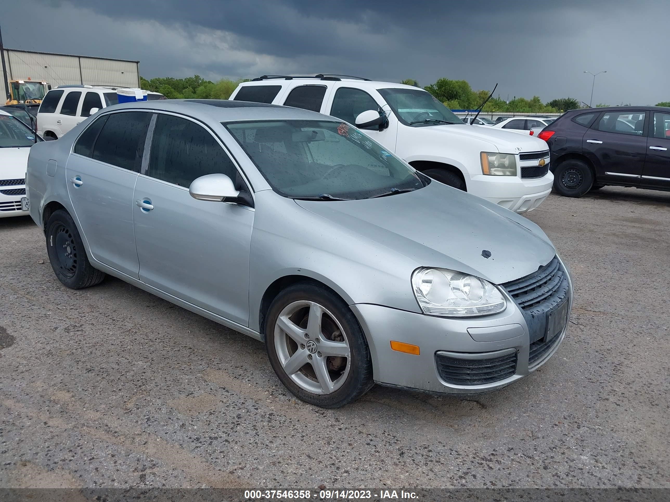 VOLKSWAGEN JETTA 2008 3vwrm81k38m064100