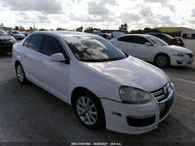 VOLKSWAGEN JETTA SEDAN 2010 3vwrx7aj8am032564