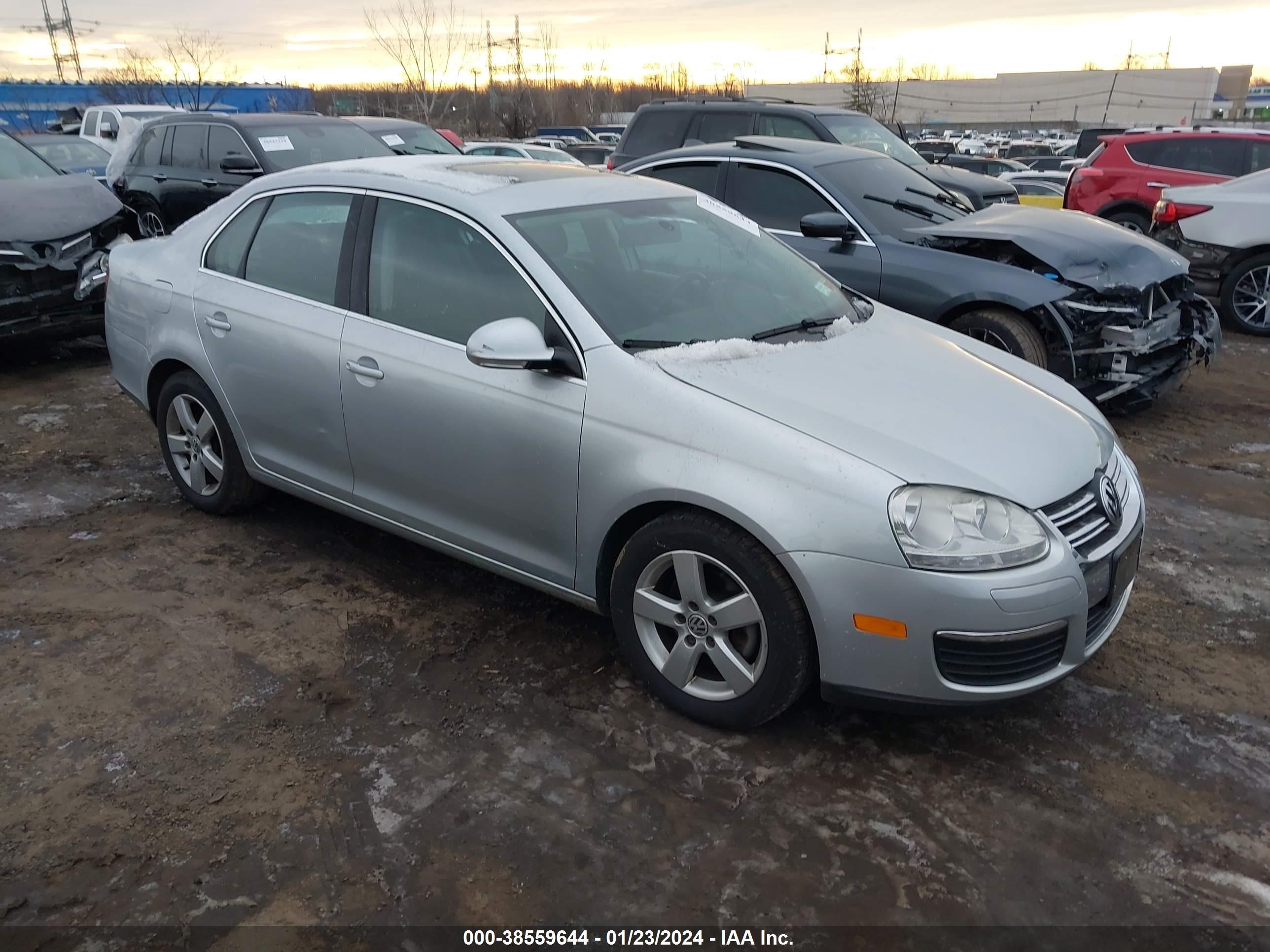 VOLKSWAGEN JETTA 2008 3vwrz71k58m014343