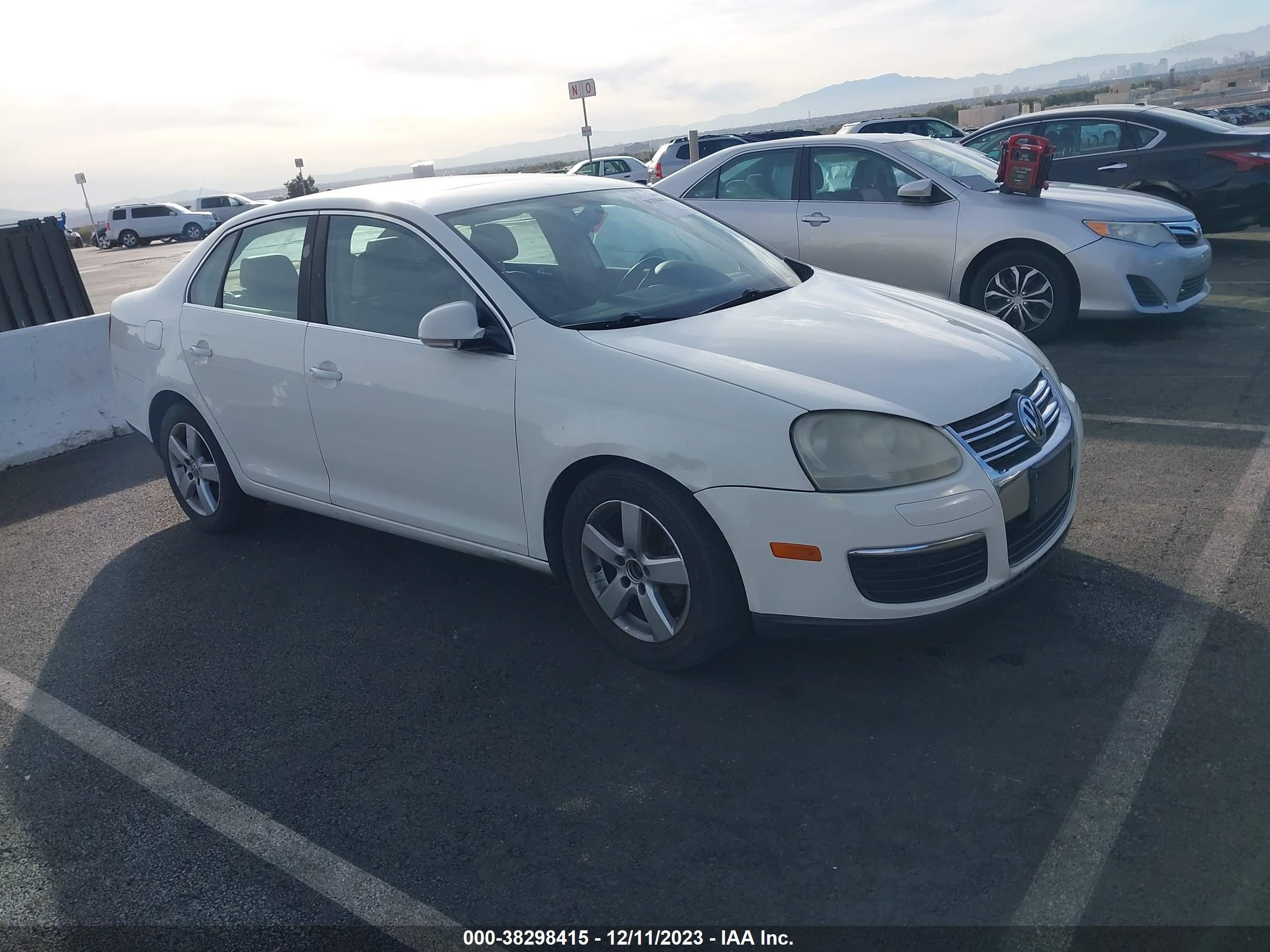 VOLKSWAGEN JETTA 2008 3vwrz71k58m062389