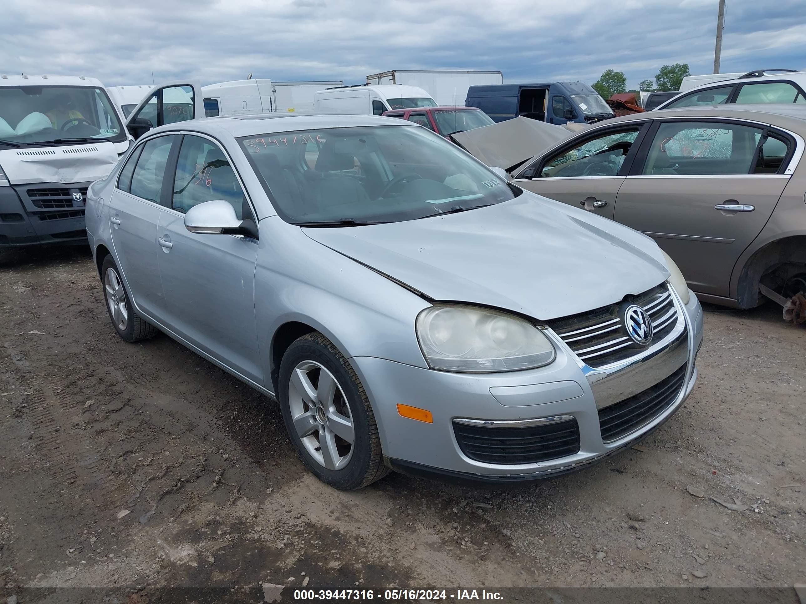 VOLKSWAGEN JETTA SE 2009 3vwrz71k89m062050