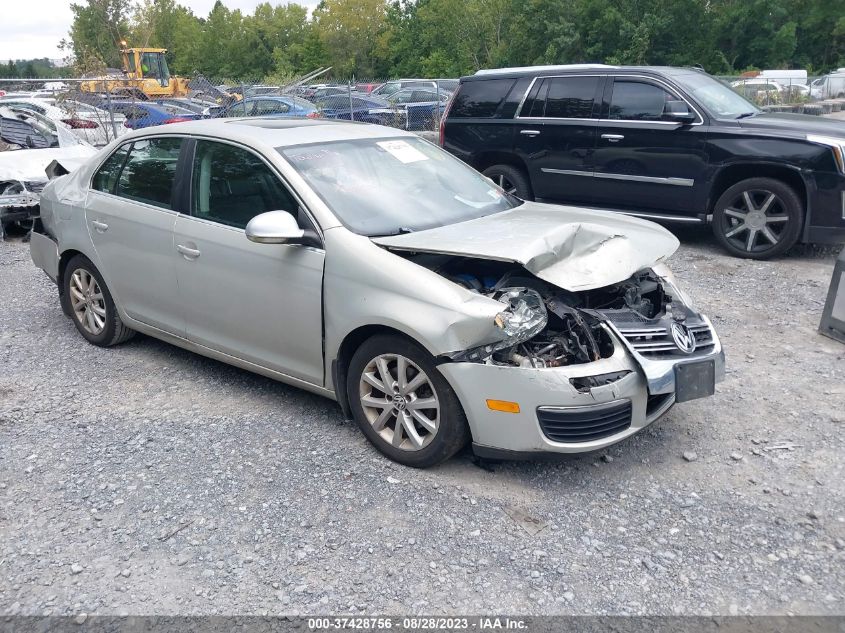 VOLKSWAGEN JETTA 2010 3vwrz7aj5am061871