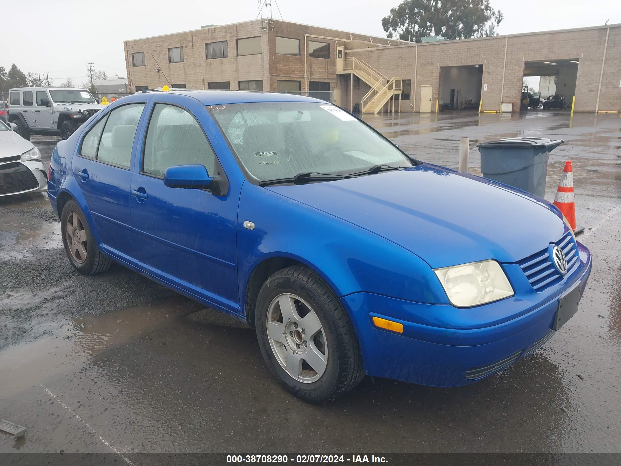 VOLKSWAGEN JETTA 2001 3vwsd29m61m051030