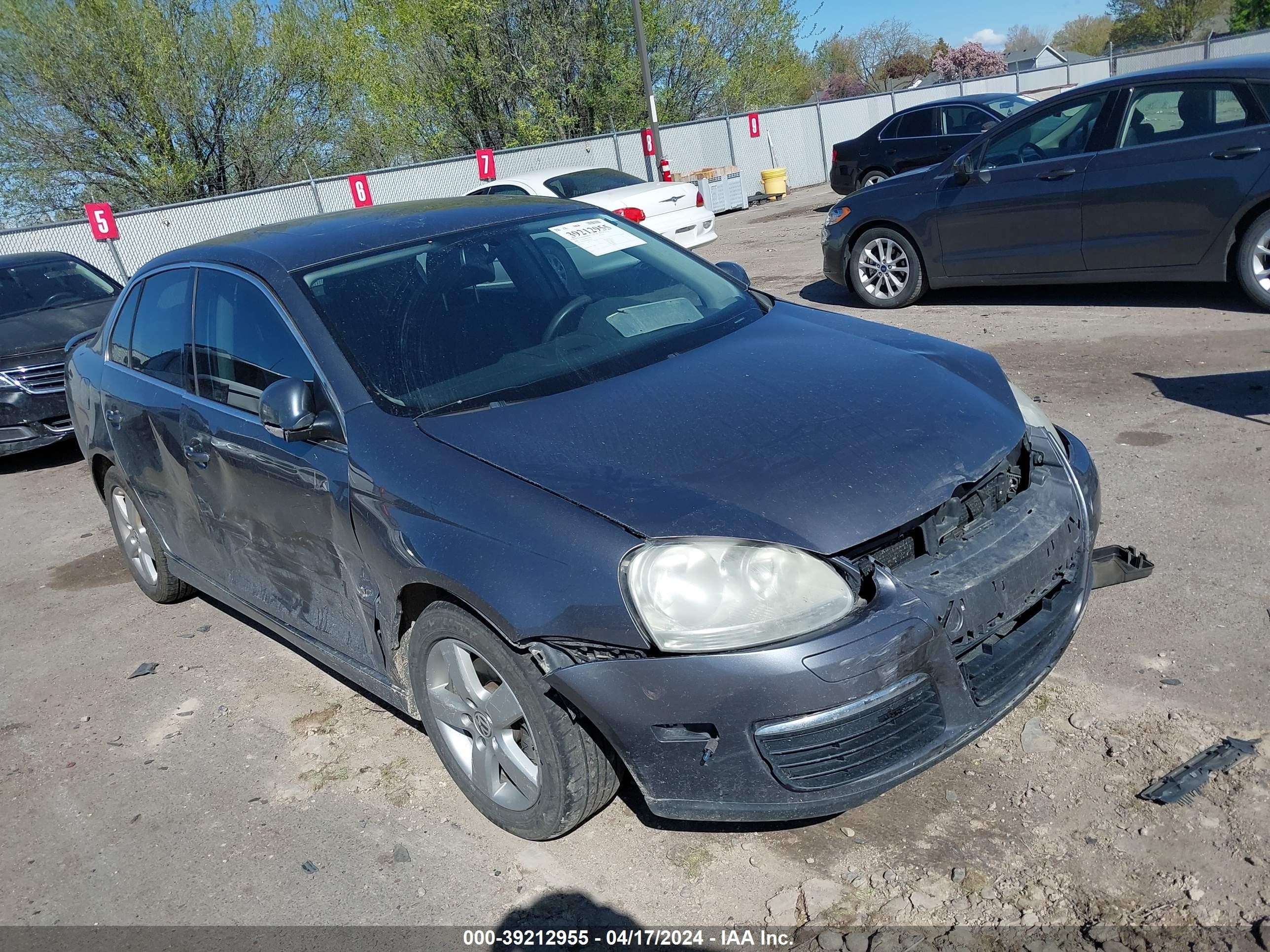 VOLKSWAGEN JETTA 2006 3vwsf81k96m653418