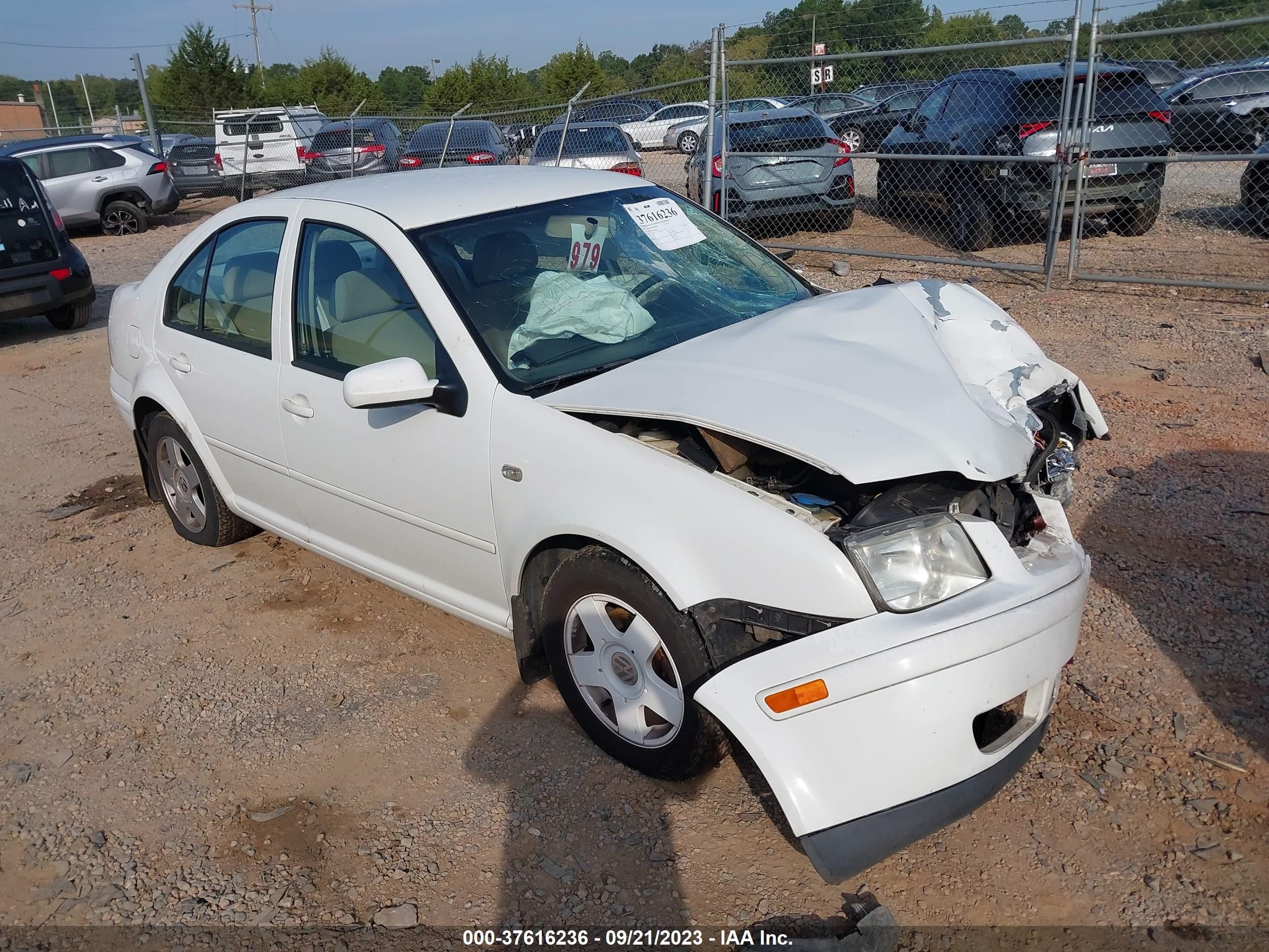 VOLKSWAGEN JETTA 2002 3vwsp69m12m006416