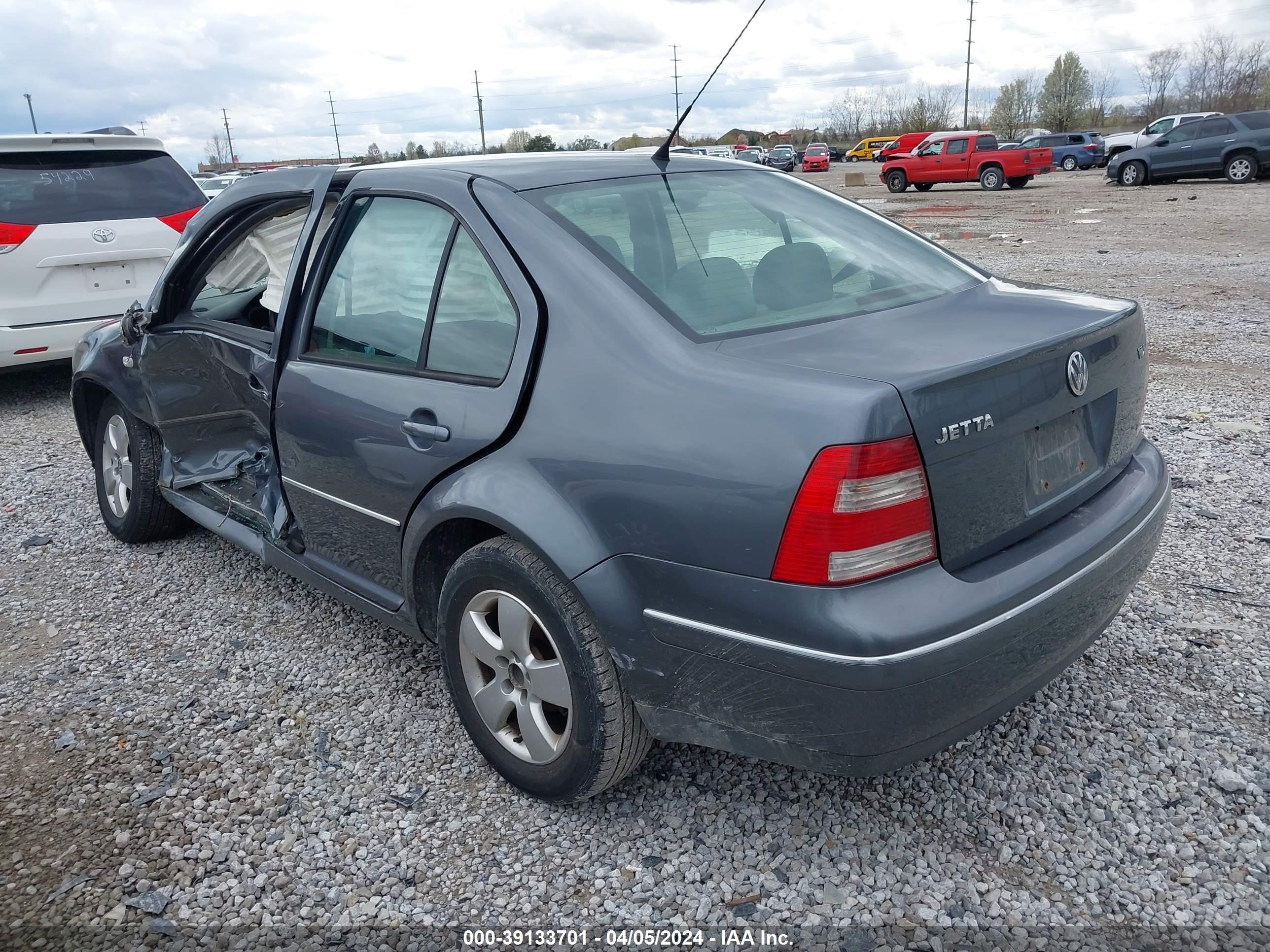 VOLKSWAGEN JETTA 2004 3vwsr69m84m082809