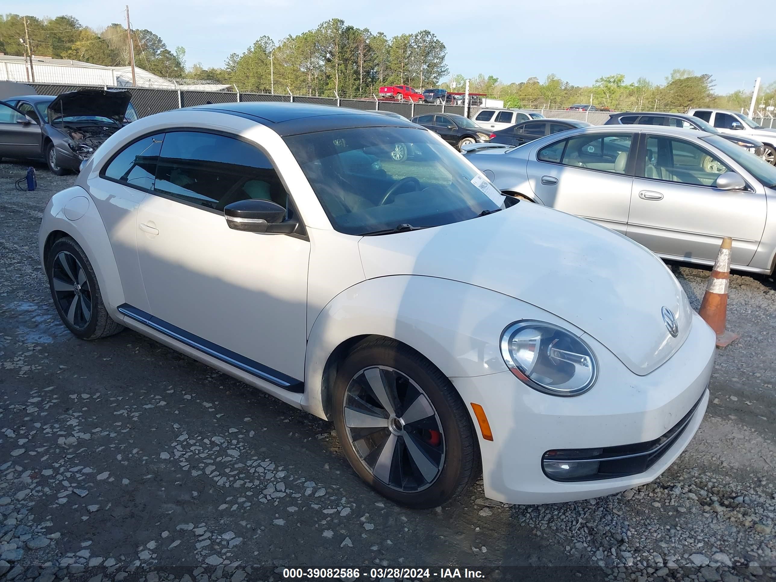 VOLKSWAGEN BEETLE 2013 3vwv67at9dm609111