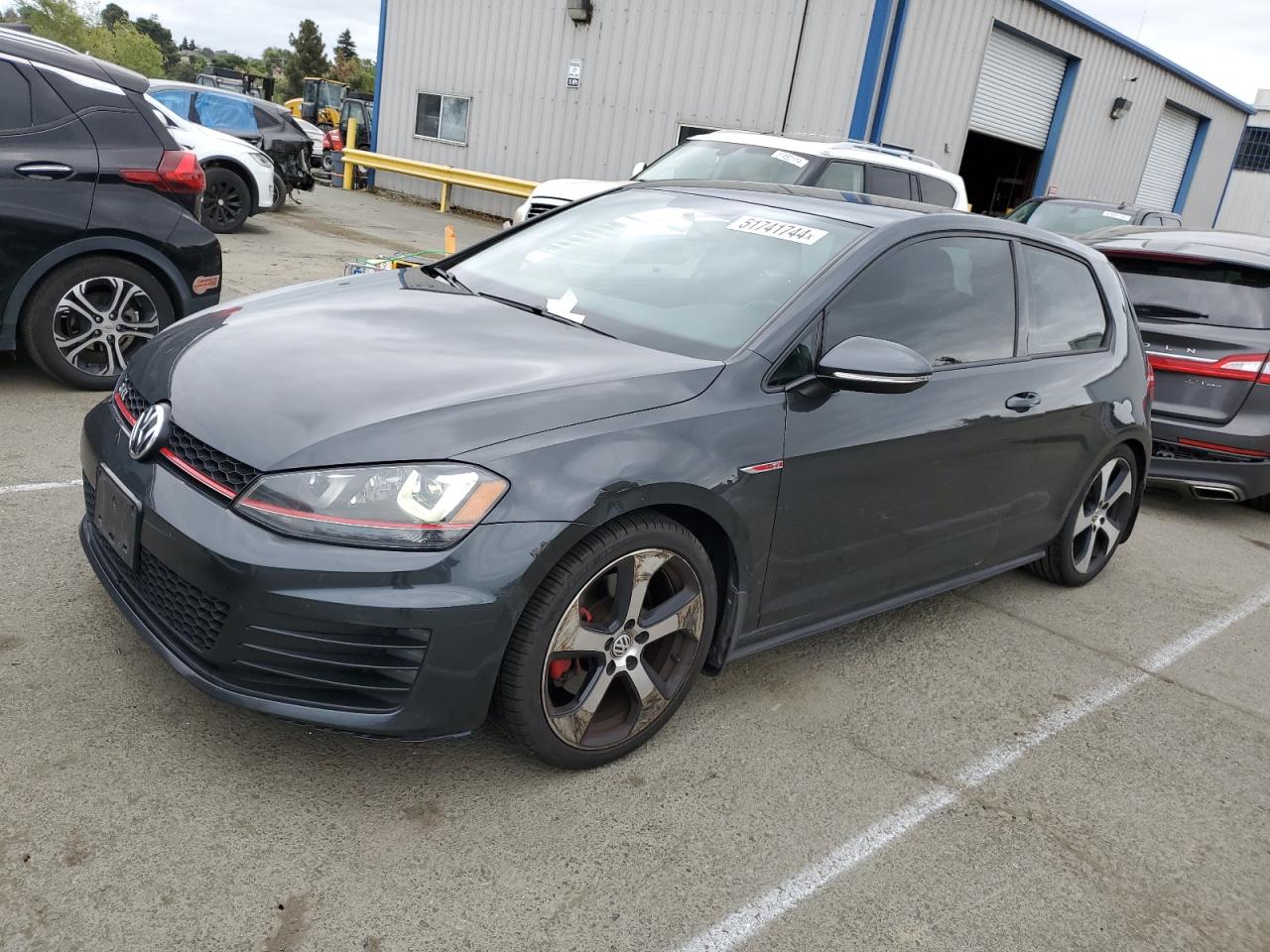 VOLKSWAGEN GTI 2015 3vwyt7au8fm054878