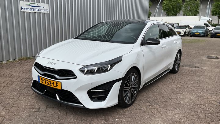 KIA PROCEED 2023 45yh2615gpl066717