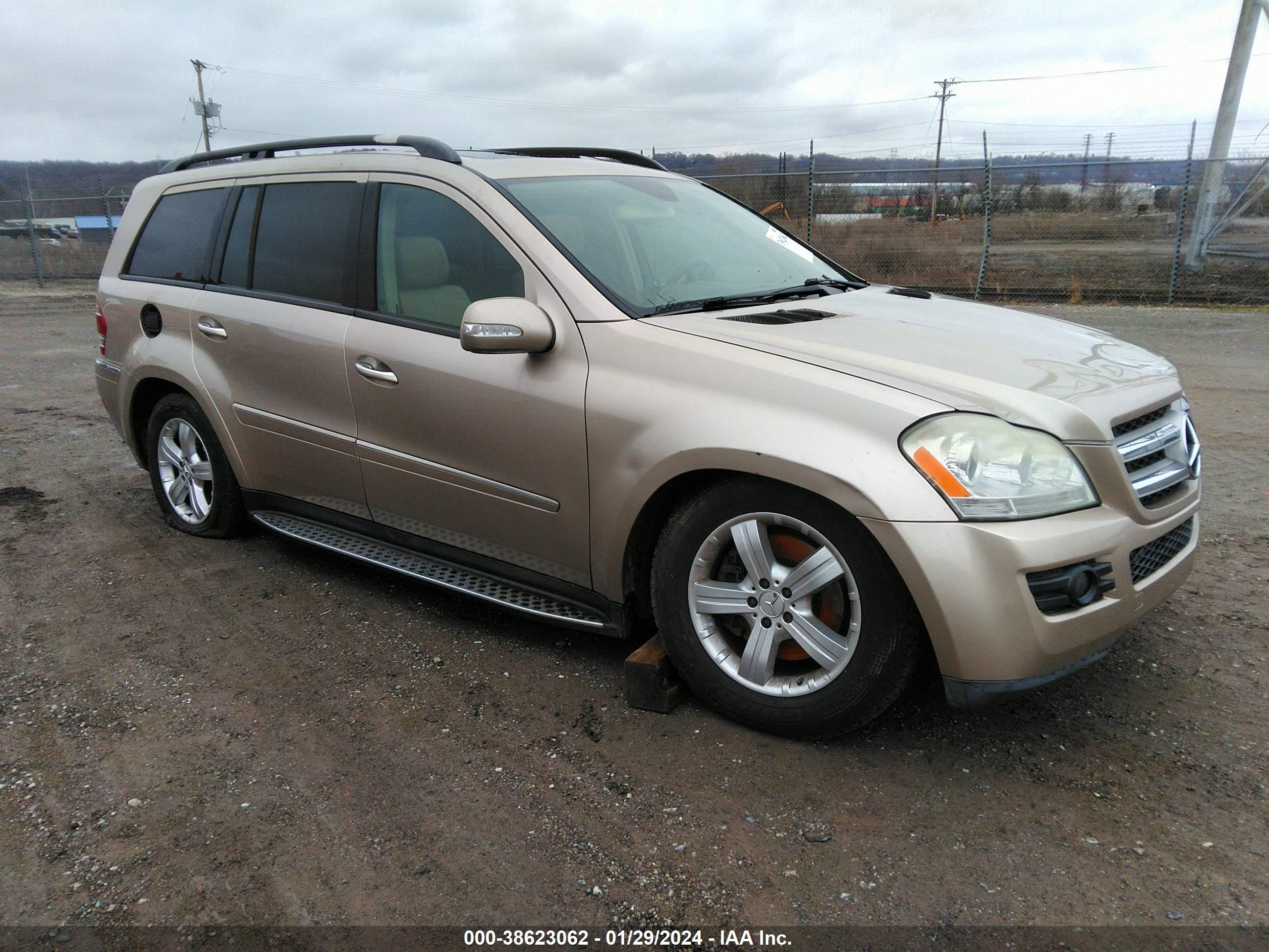 MERCEDES-BENZ GL-KLASSE 2007 4jgbf71e17a139998