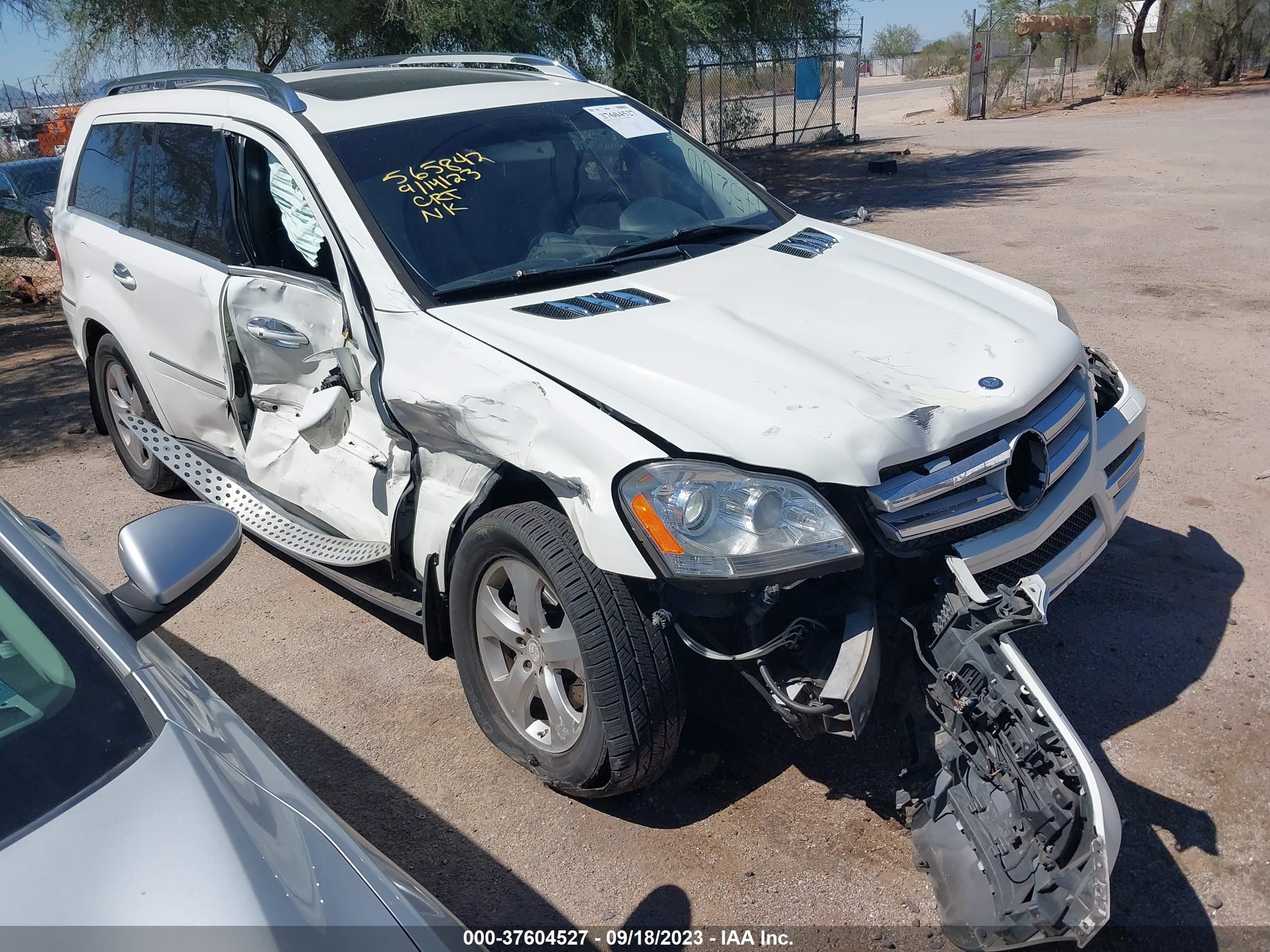 MERCEDES-BENZ GL-KLASSE 2012 4jgbf7be4ca775260