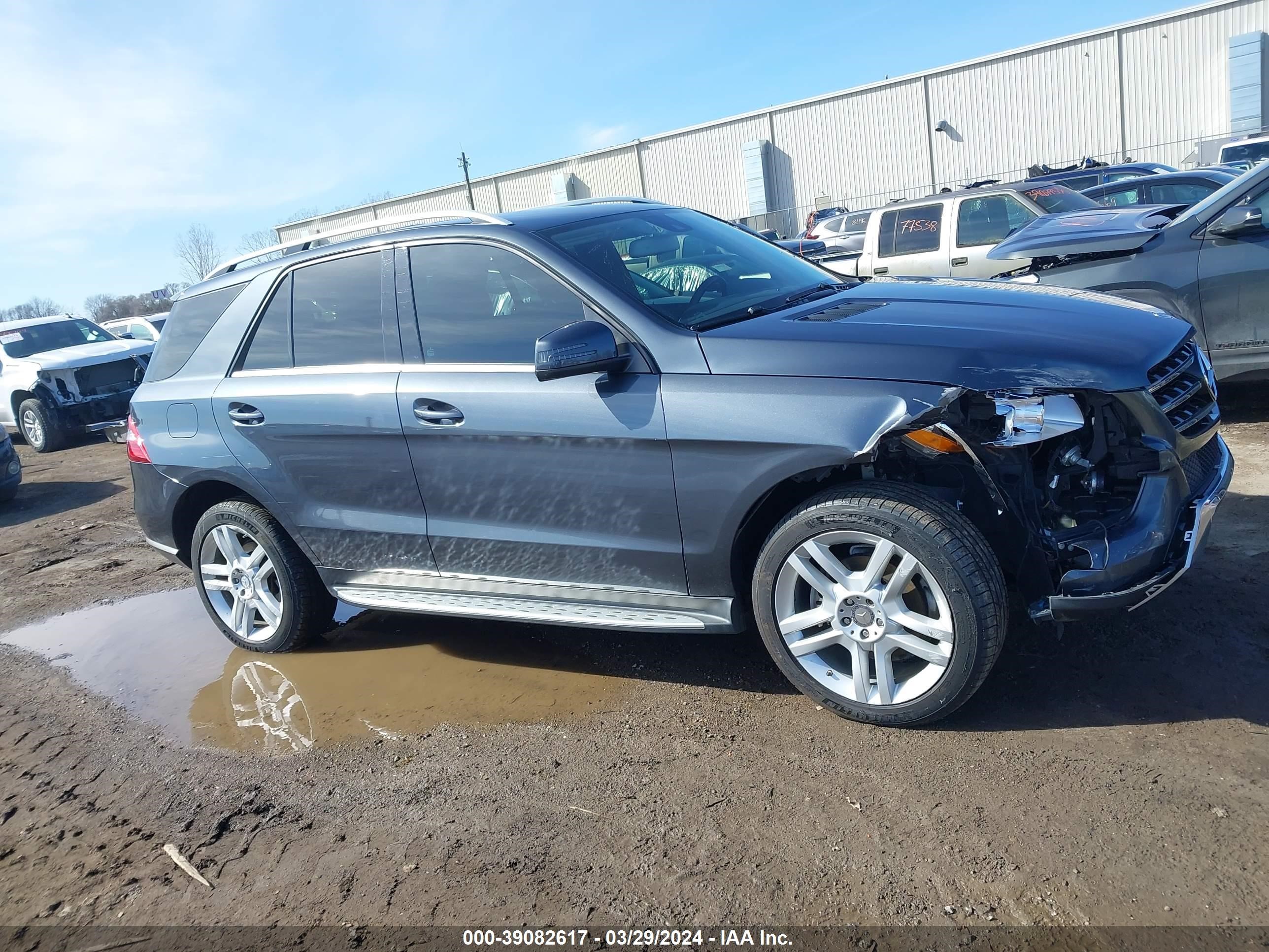 MERCEDES-BENZ NULL 2015 4jgda5hb2fa566967