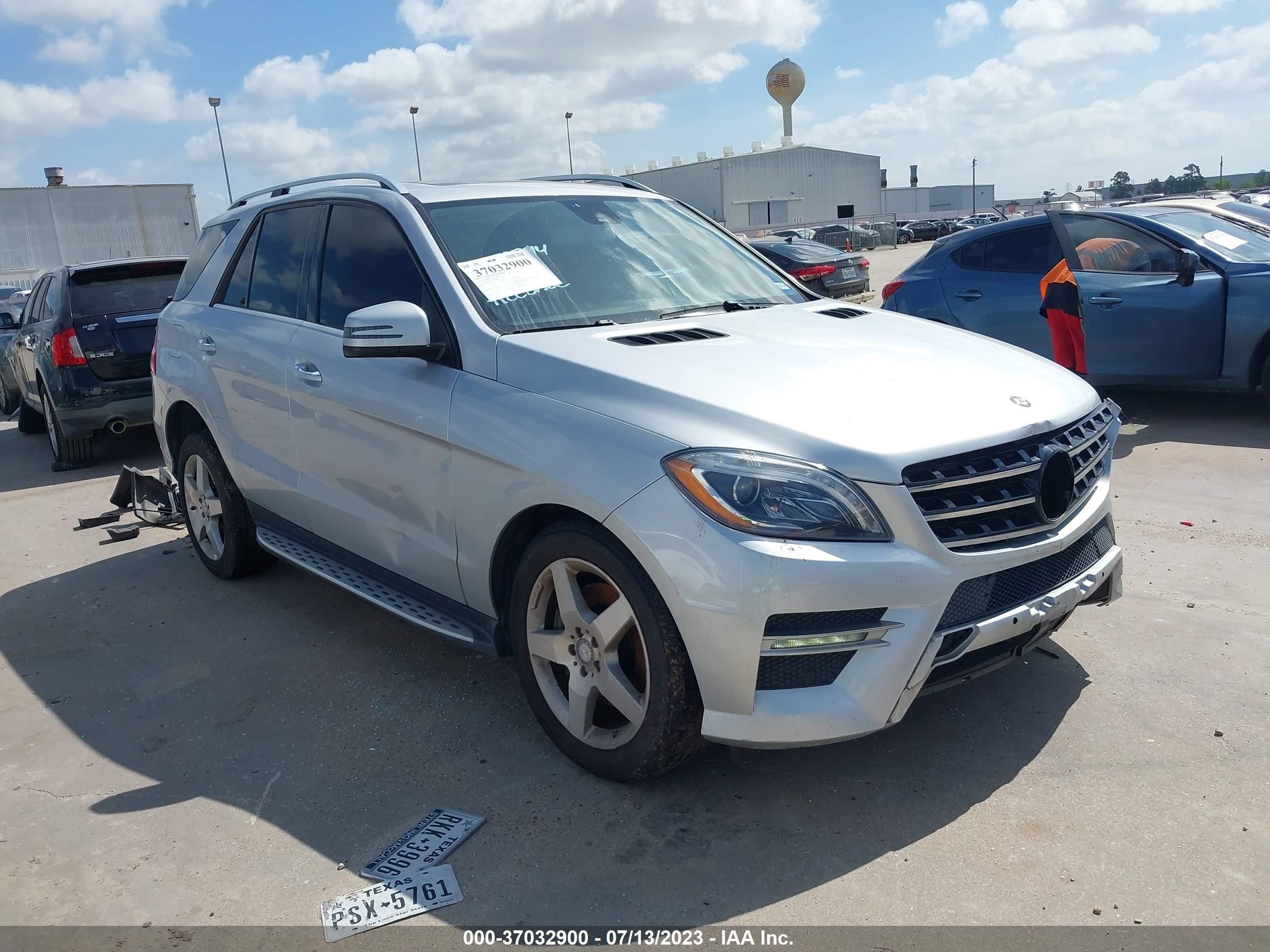 MERCEDES-BENZ M-KLASSE 2014 4jgda5hb3ea268006