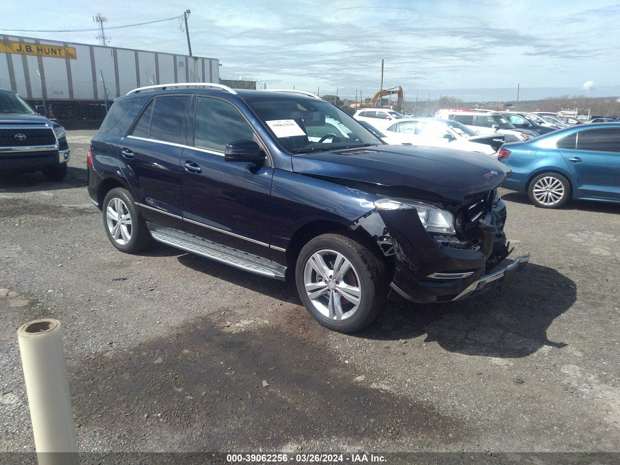 MERCEDES-BENZ NULL 2015 4jgda5hb3fa590131