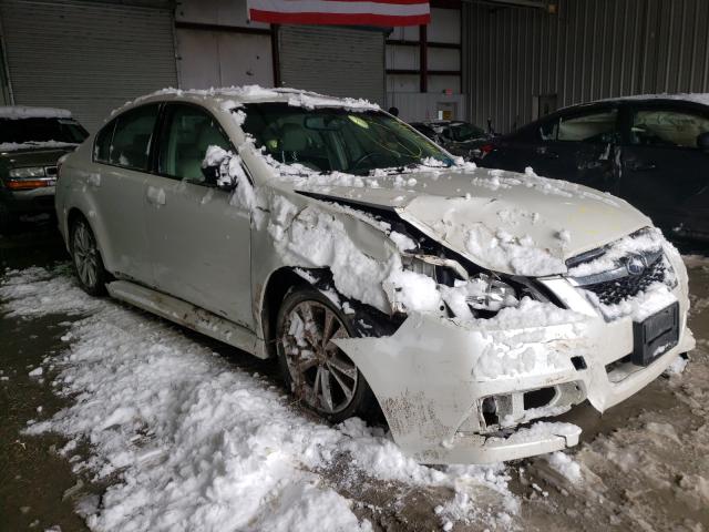 SUBARU LEGACY 2.5 2014 4s3bmbl66e3024088